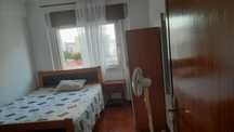 Quarto disponivel para mulher