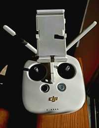 Comando e Carregador Originais da Dji Phantom 3 Pro - ambos 55 eur