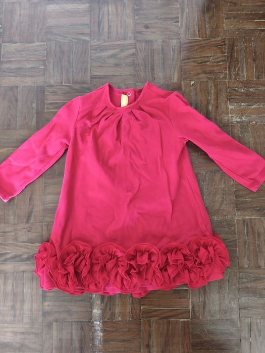 Dois vestidos; T- Shirt; camisa - Levis, Chicco, Benetton - menina 3 a