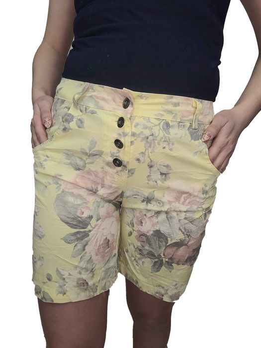 Włoskie spodenki z guzikami dłuższa nogawka r. L