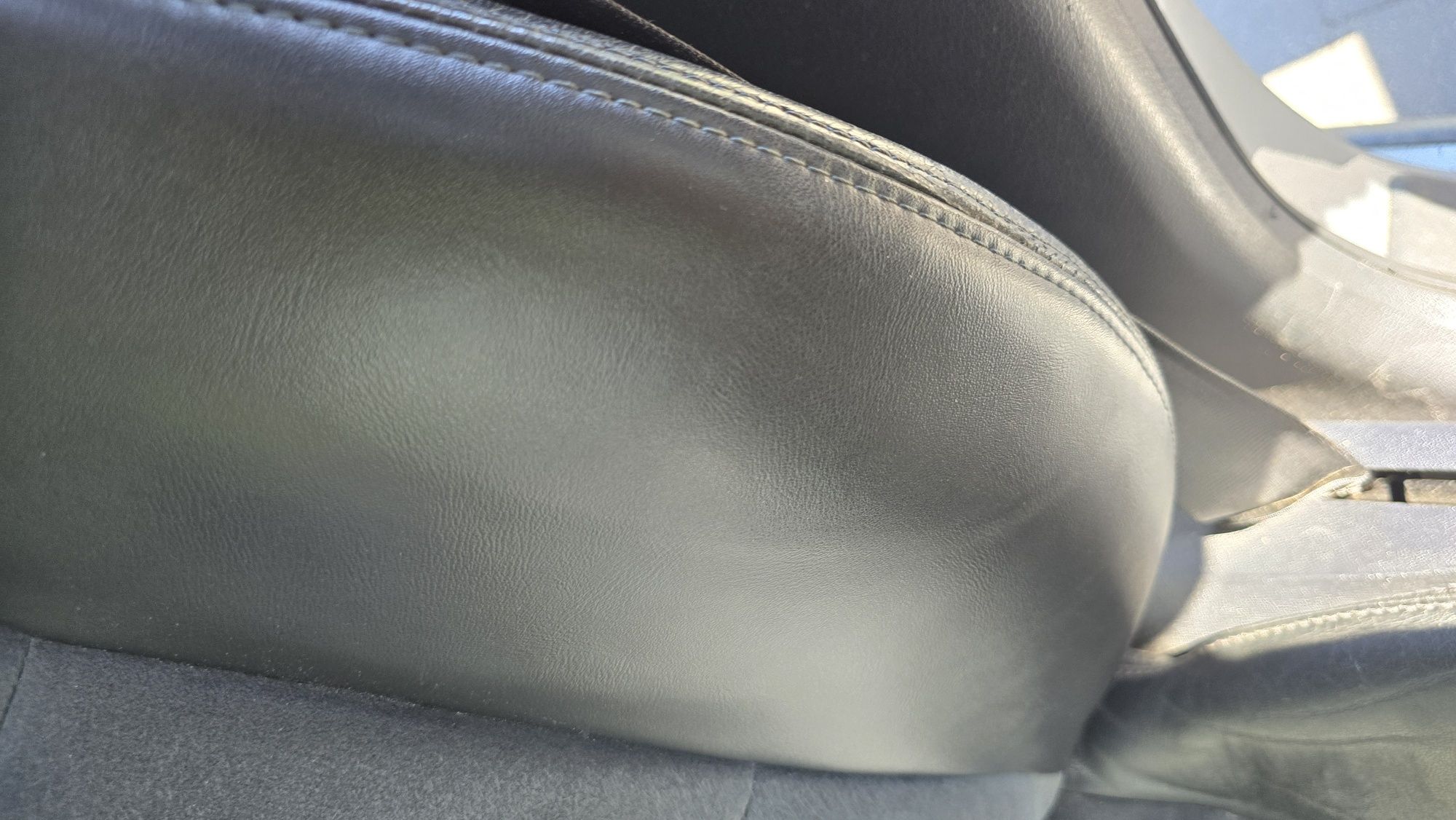 Fotele kanapy boczki Audi A4 B6 B7 Alcantara pamięć Europa