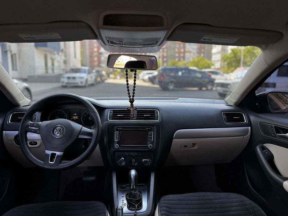 Volkswagen Jetta 2.5  2012 рік