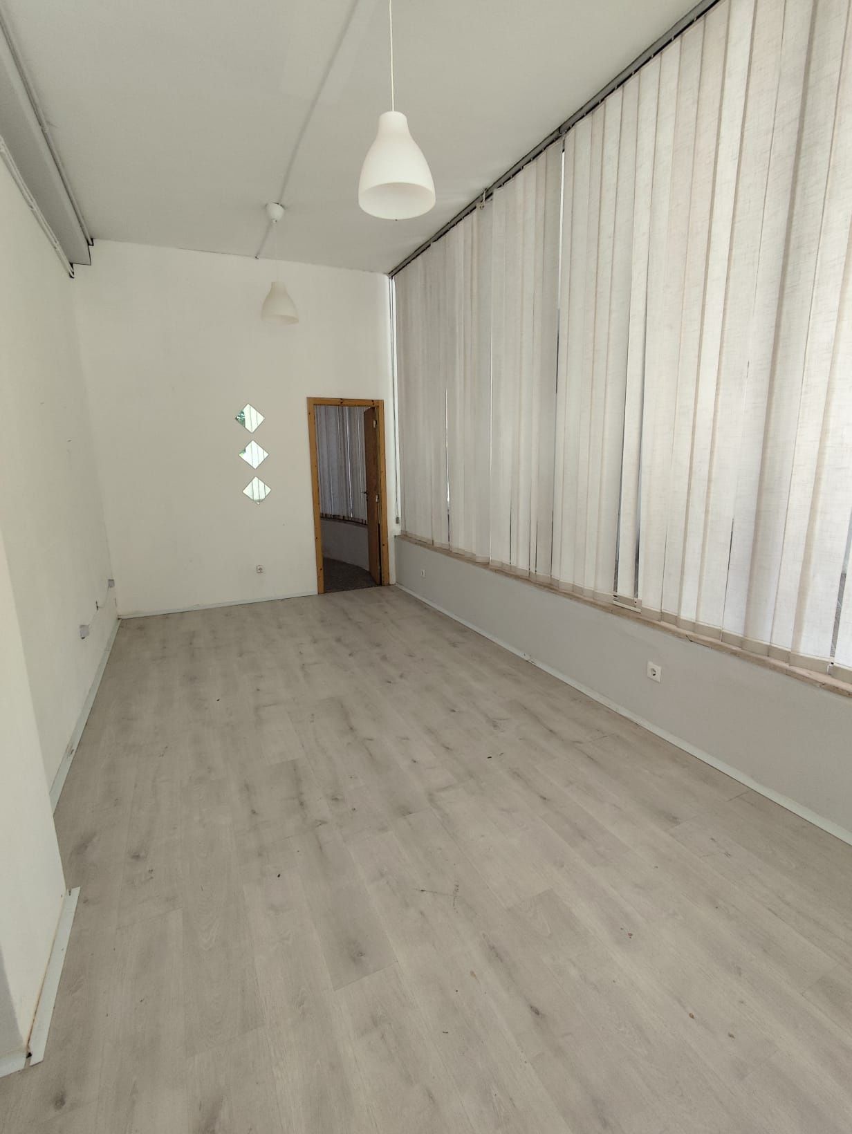 Alugo ou Vendo loja comercial.