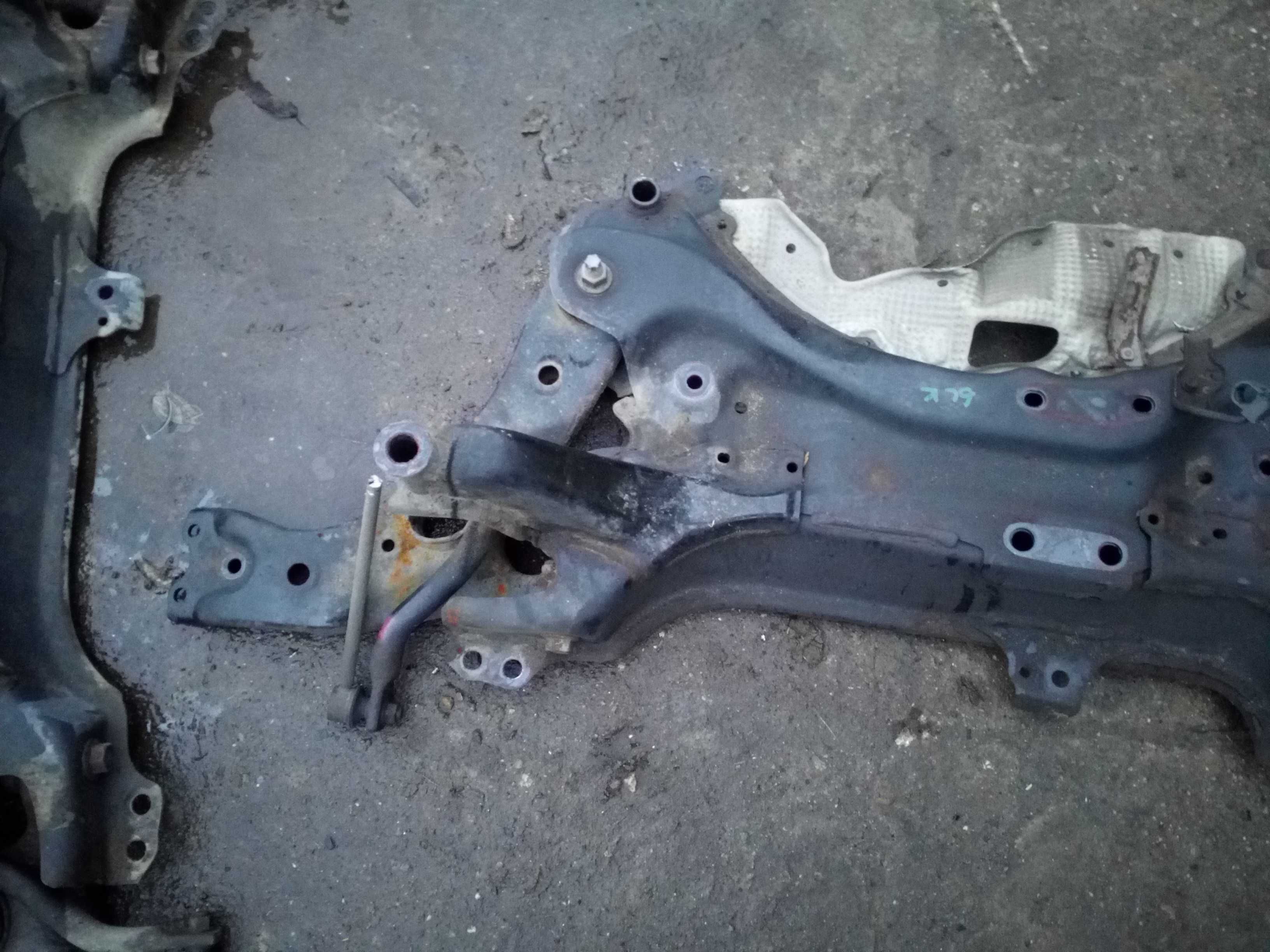 TOYOTA VERSO 09 2,0 2,2 sanki zawieszenia wahacze