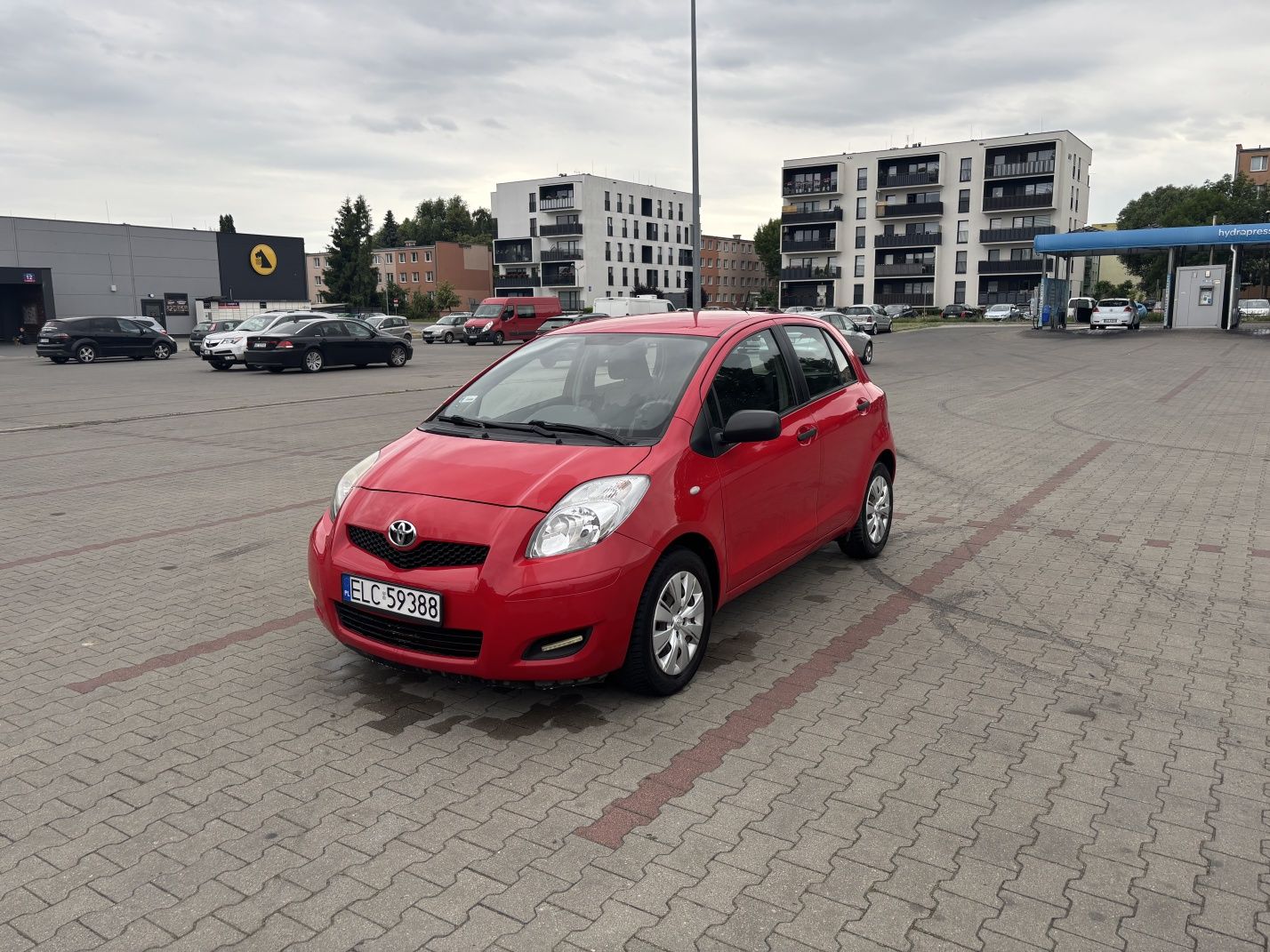 Toyota Yaris II hatchback