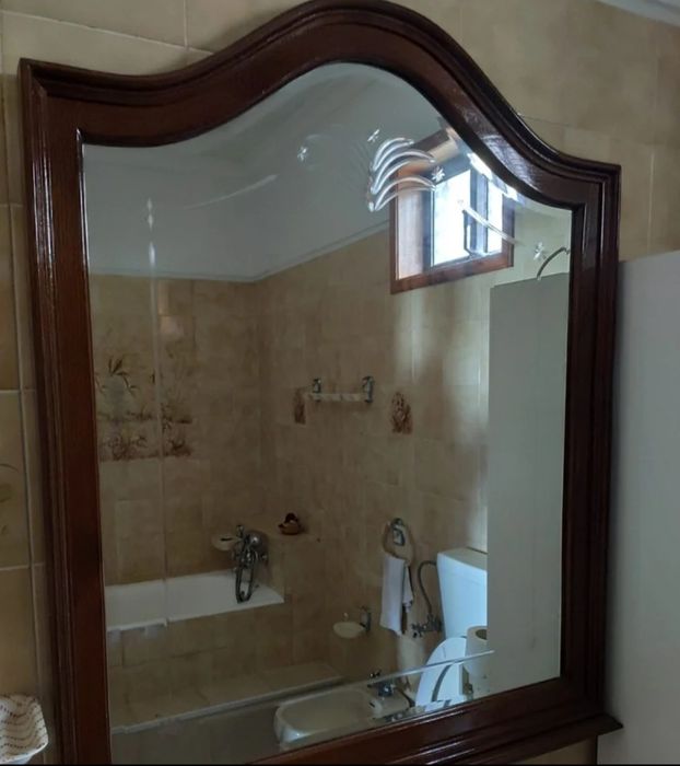 Espelhos com moldura em madeira