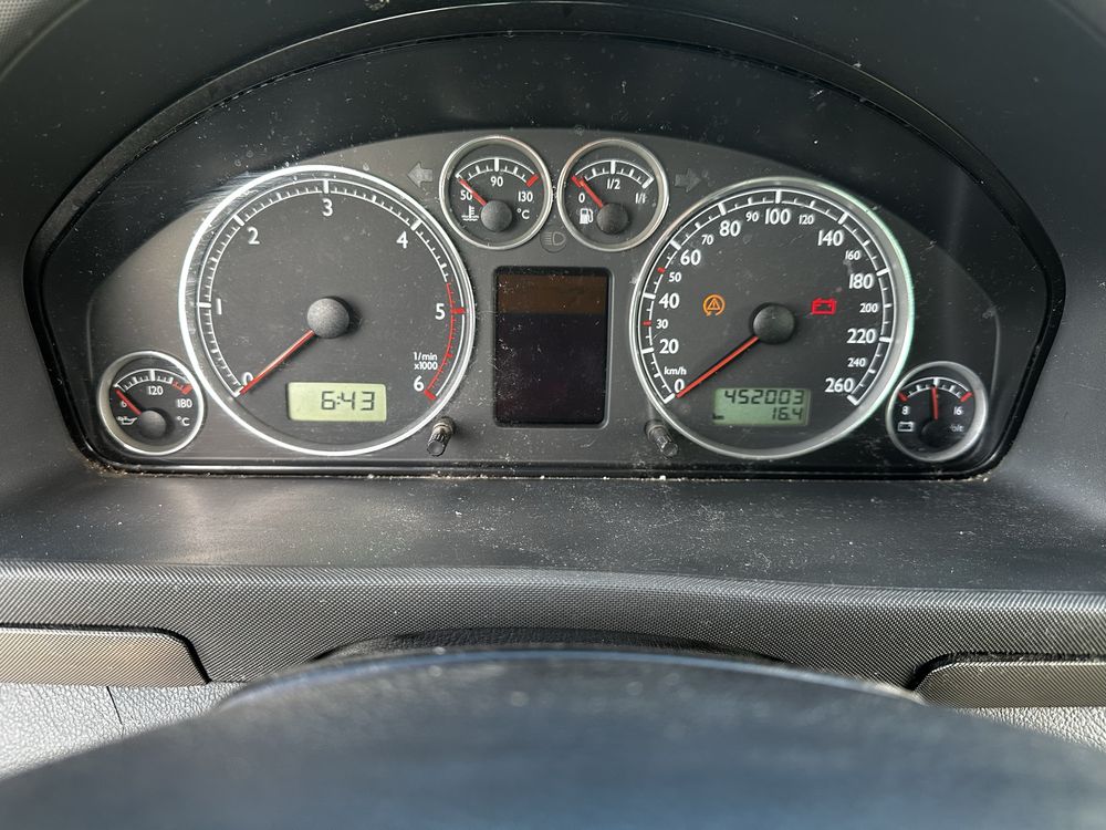 Sharan 1,9tdi 115km 7osobowy
