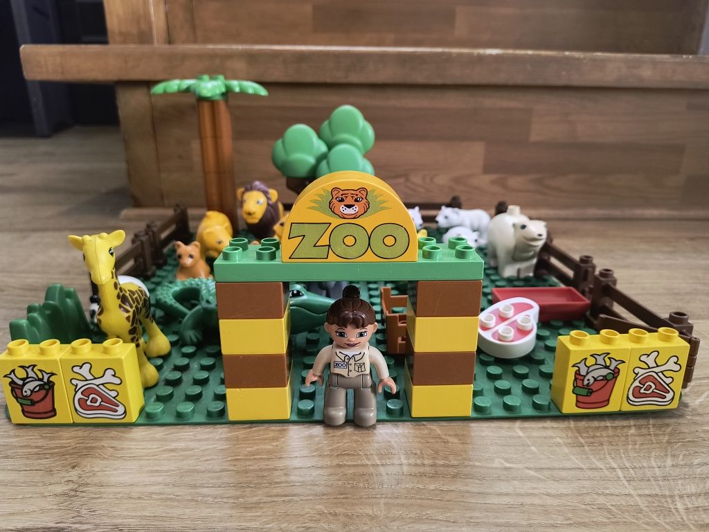 LEGO Duplo zoo, zwierzęta , zagroda , pani zoo,płytka