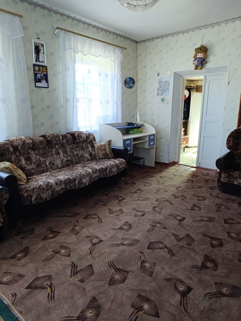 Терміновий продаж будинку по вул. Приречній