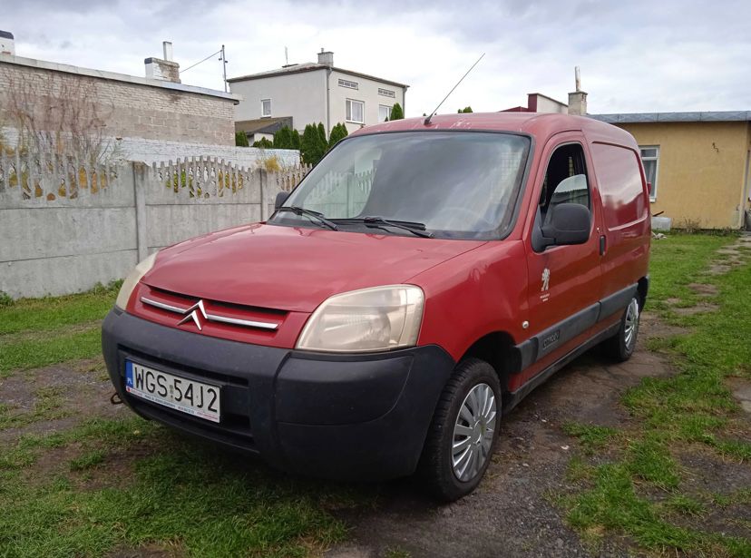 Фари Крила Citroen Berlingo Peugeot Partner 2002-2008рік