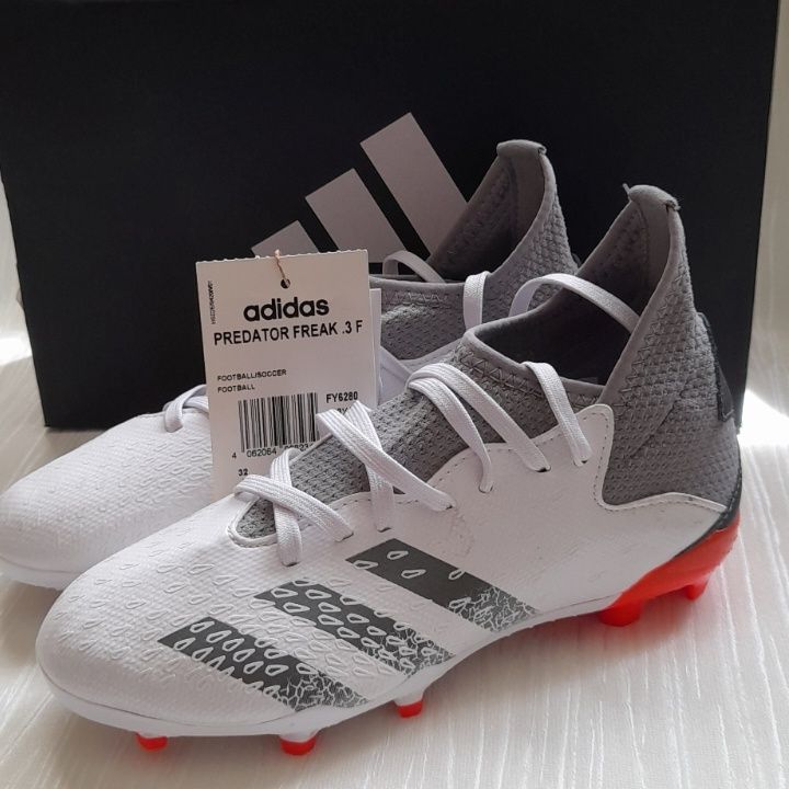 Бутсы Adidas Predator Freak . 3 F