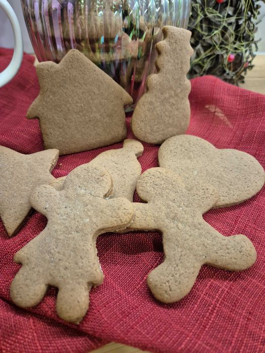 Pierniczki do strojenia lukrem – kreatywna zabawa i pyszny smak!