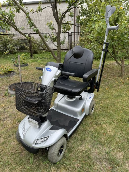 Invacare Leo Elektryczny Suter da Seniora