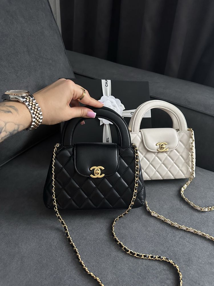 Сумка шкіряна chanel , шанель , біла та чорна
