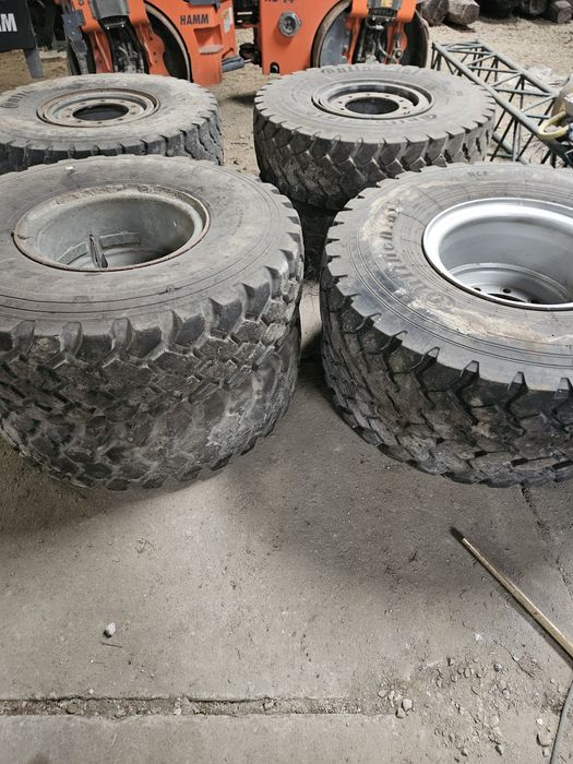 Koła 14.00 r20 8szt.