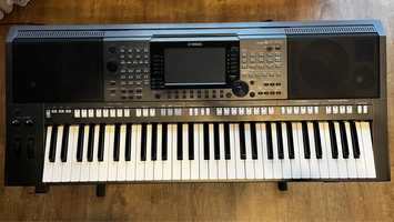 Keyboard yamaha psr s770