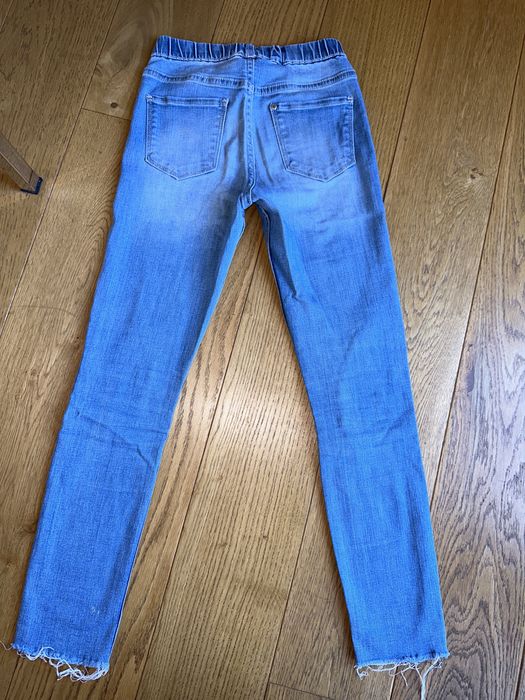 Spodnie dziecięce jeans z dziurami, rozm. 134, 8-9 lat