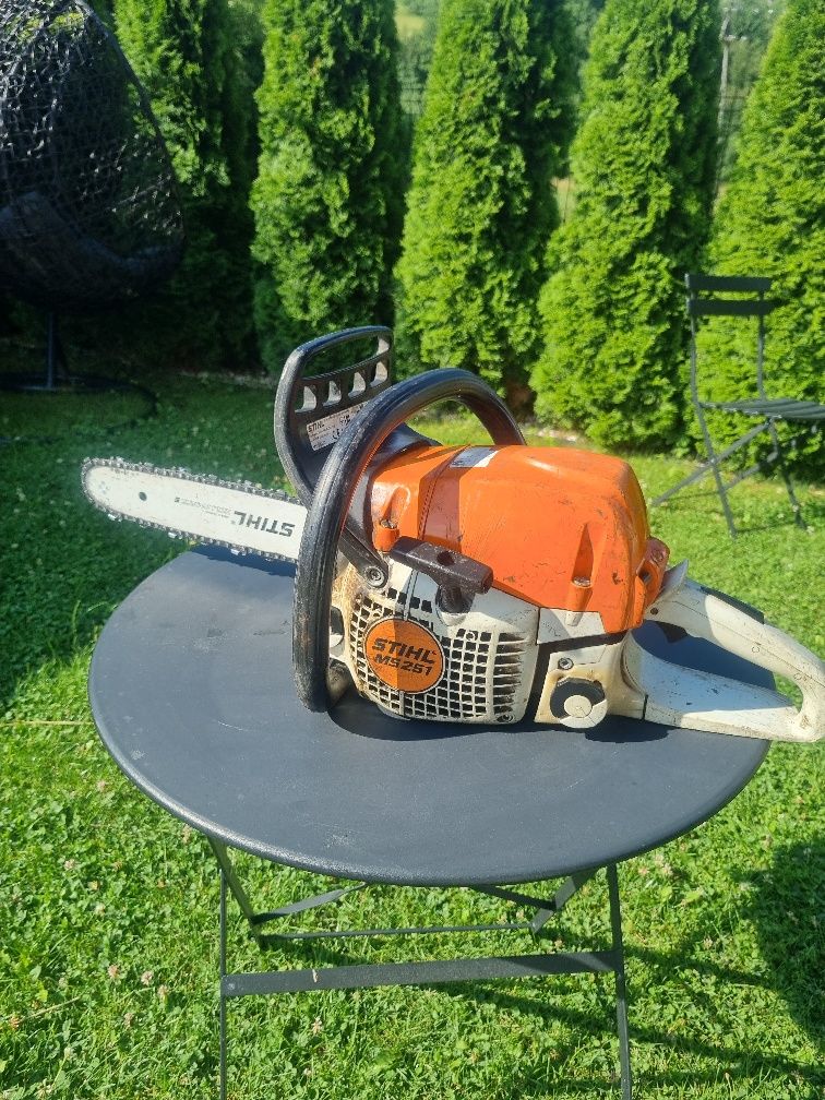 Sprzedam Pile spalinową  STHIL MS251