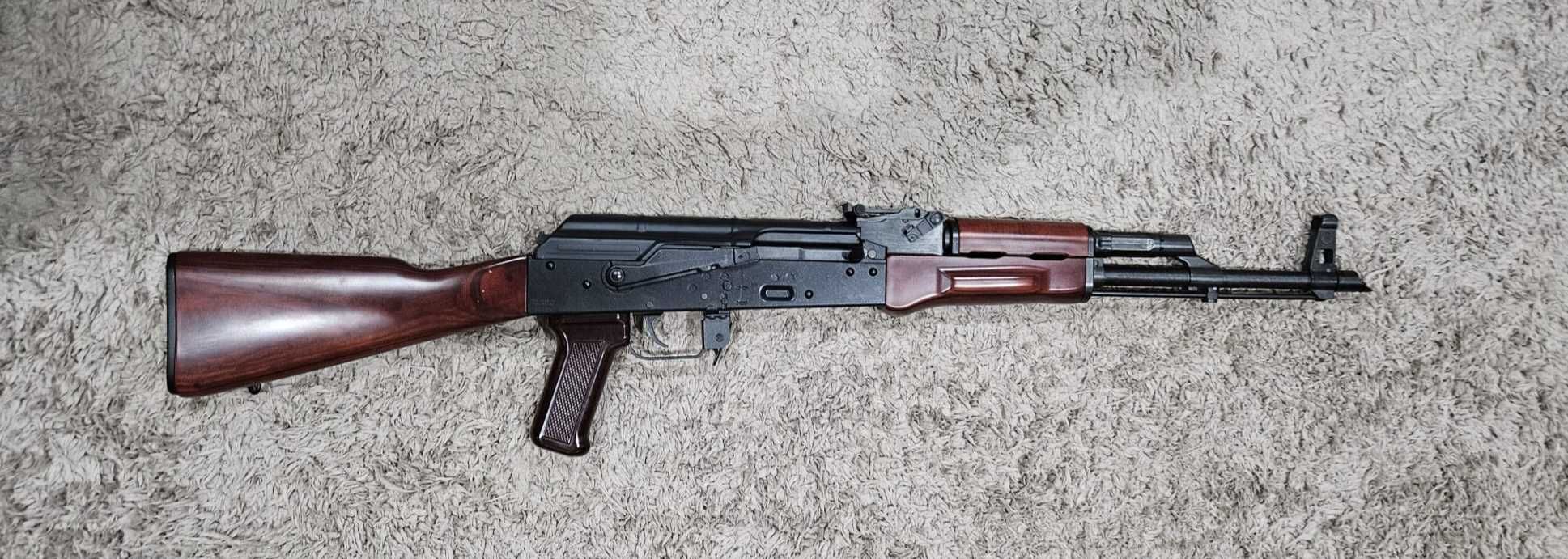 Airsoft Fusil marui akm