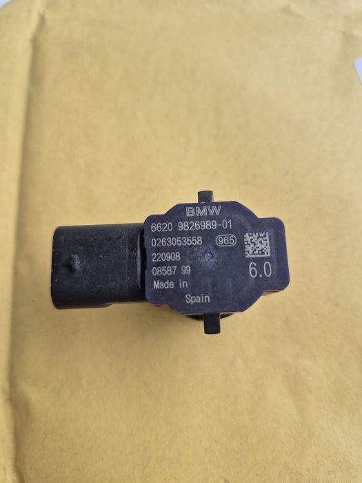 Датчик парковки BMW G01 9826989-01 оригинал