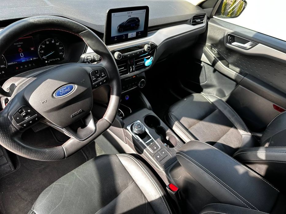 Ford Escape Plag-in hybrid, гібрид, плагін, підзаряджаємий форд ескейп