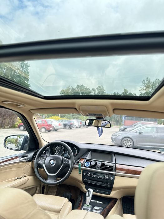 BMW X5 E70 3.0D panorama