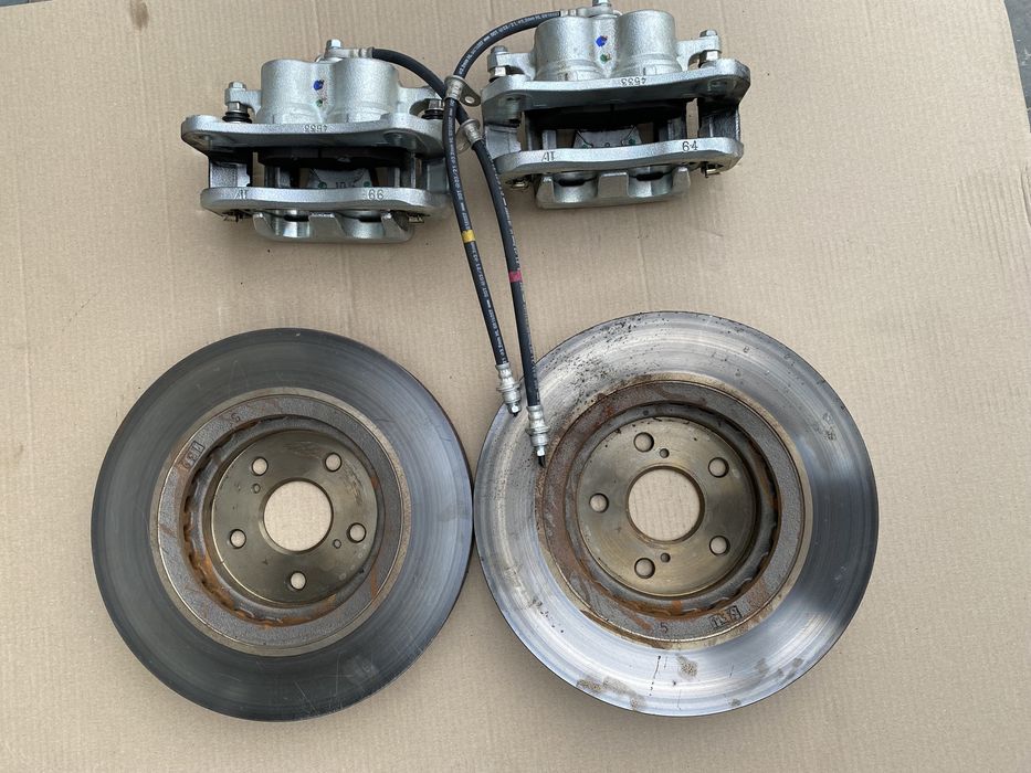 Toyota Camry 70 RAV4 2020 суппорта + диски двухпоршневые. РАЗБОРКА