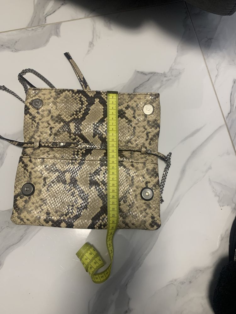 Продам сумочку Massimo Dutti