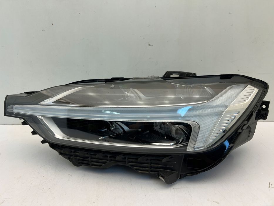 volvo xc60 ii lampa przednia lewa full led system 2017-