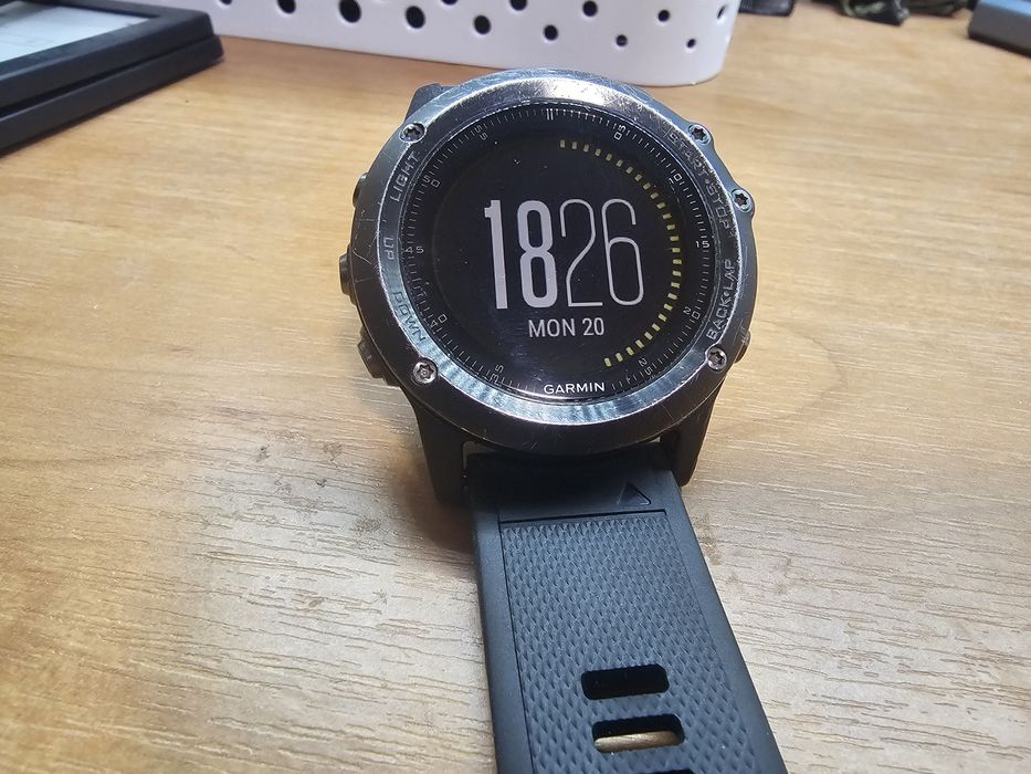 Продам спортивні GPS-годинники Garmin серії Fenix 3 no HR