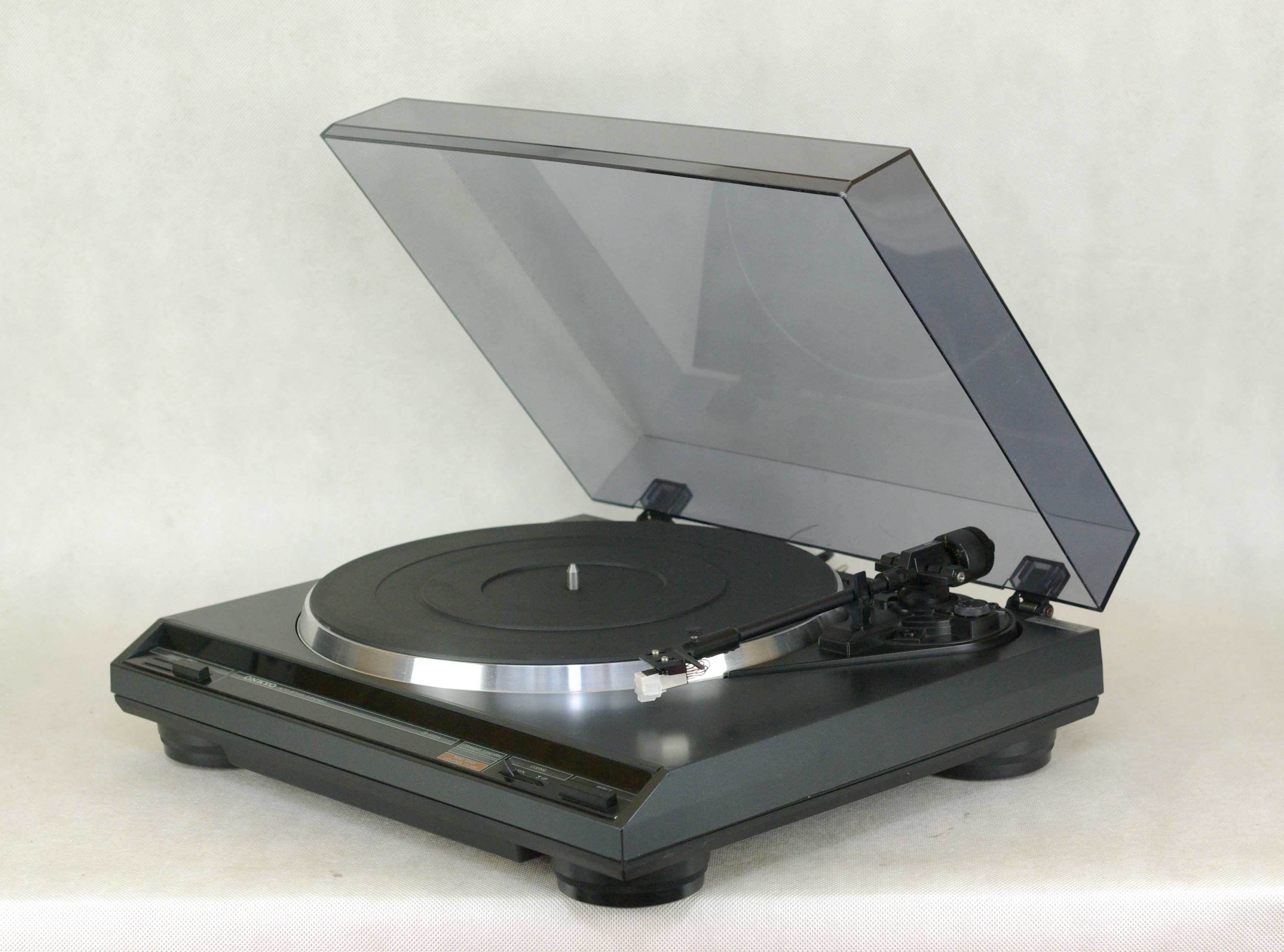 Gramofon Onkyo CP-1022A
