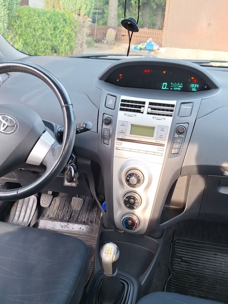 Okazja Toyota Yaris 1.4d sprawna mały przebieg.