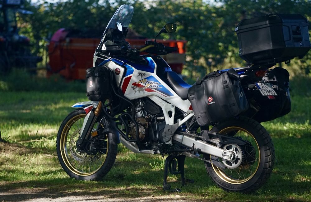 Honda Africa Twin Adventure Sports 1100- Full Extras