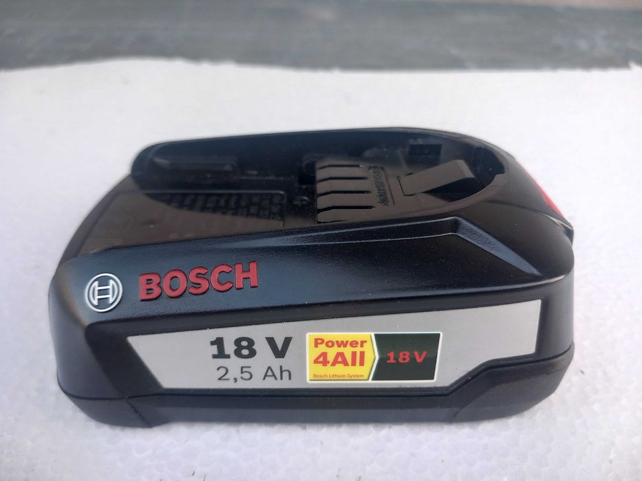 Bateria bosch 2,5 Aha do narzędzi bosch 18v nowa !!
