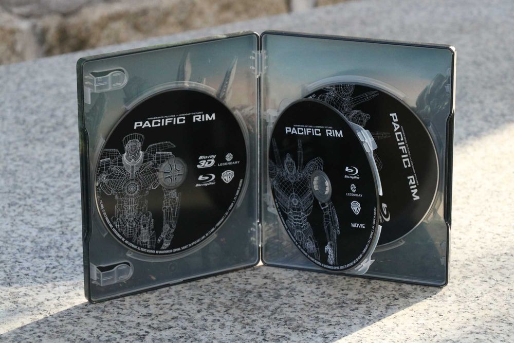 Pacific Rim Blu-ray Steelbook / FuturePack