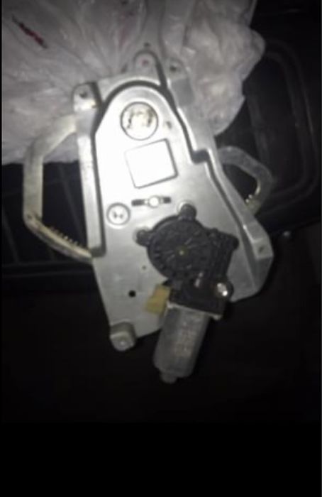 Elevador c/motor Saab 95 -