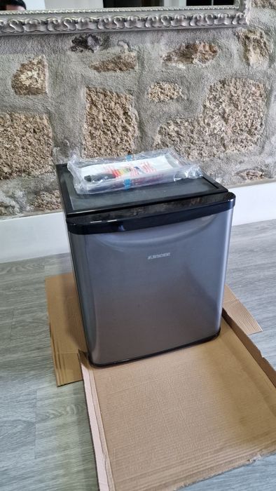 Mini frigorífico 47 Litros *COMO NOVO*
