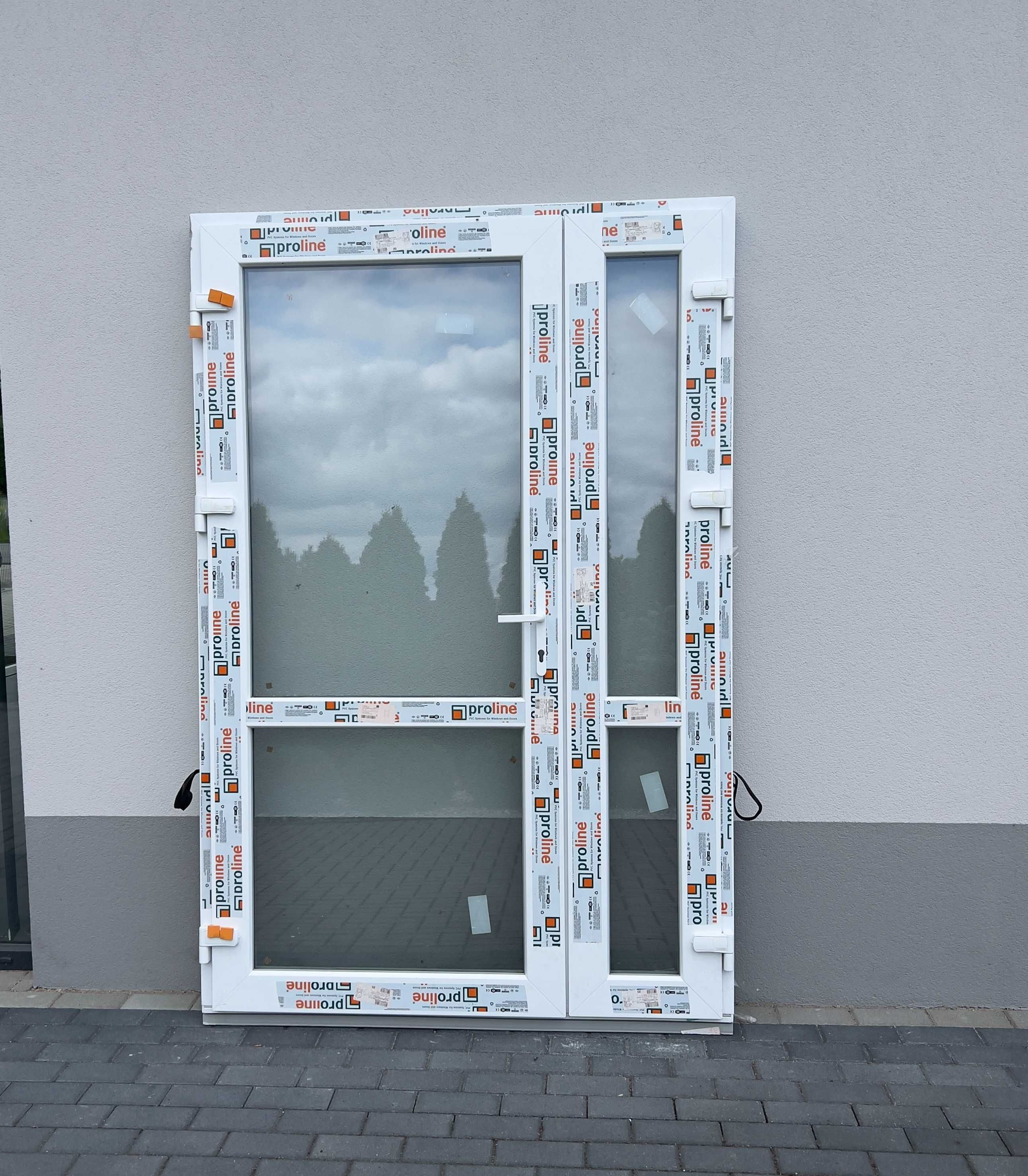 Drzwi zewnętrzne 140 x 2100 białe PCV