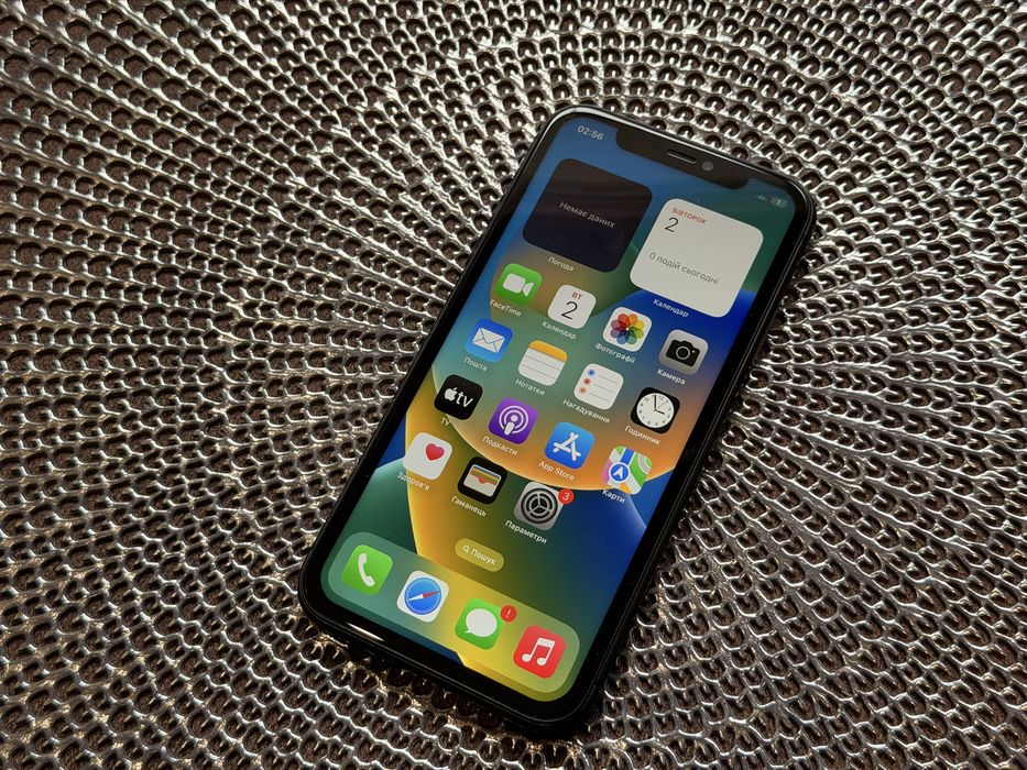 Apple Iphone 11 256GB black Neverlock Батарея 100%