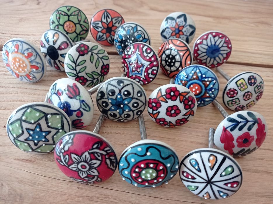 Śliczne ceramiczne gałki meblowe ręcznie malowane gałki do mebli