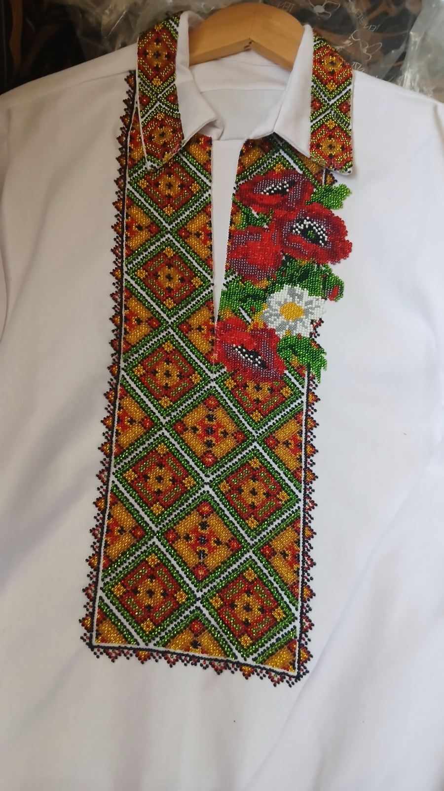 Вишиванка чоловіча, сорочка бісером, вишивка
