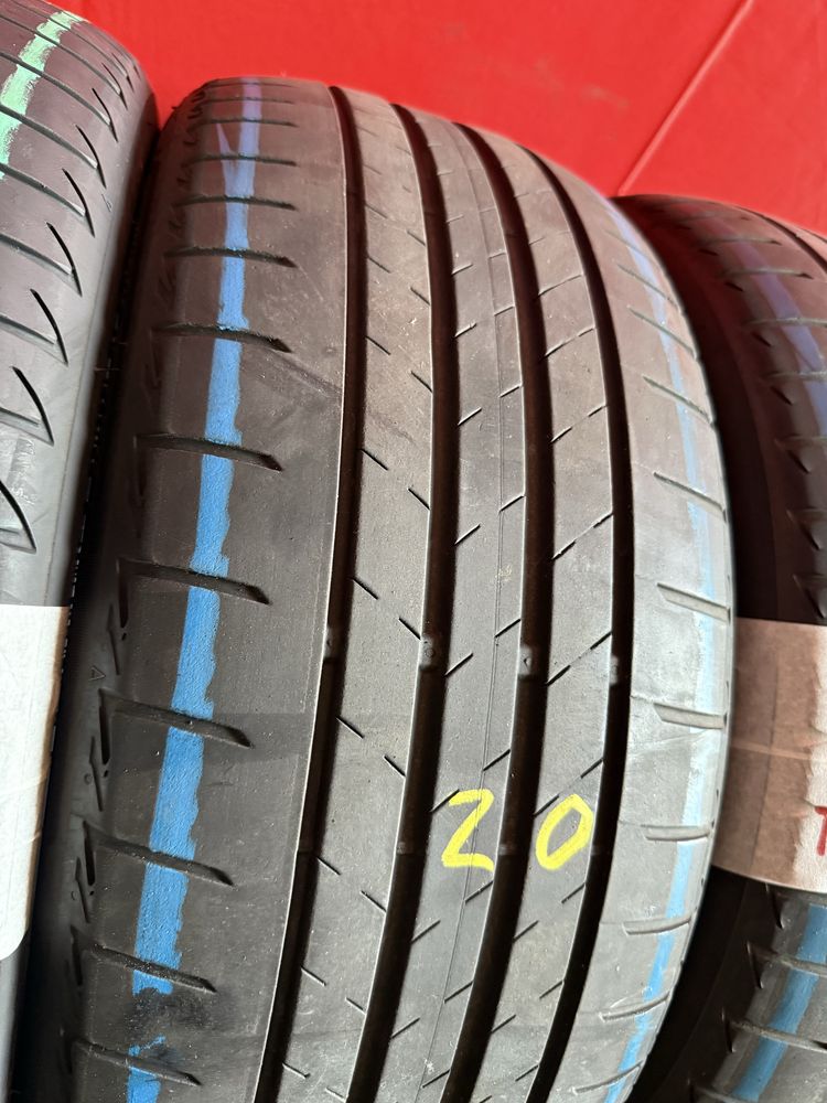 Pneus 225/45/18 + 255/40/18 Bridgestone Todos Iguais