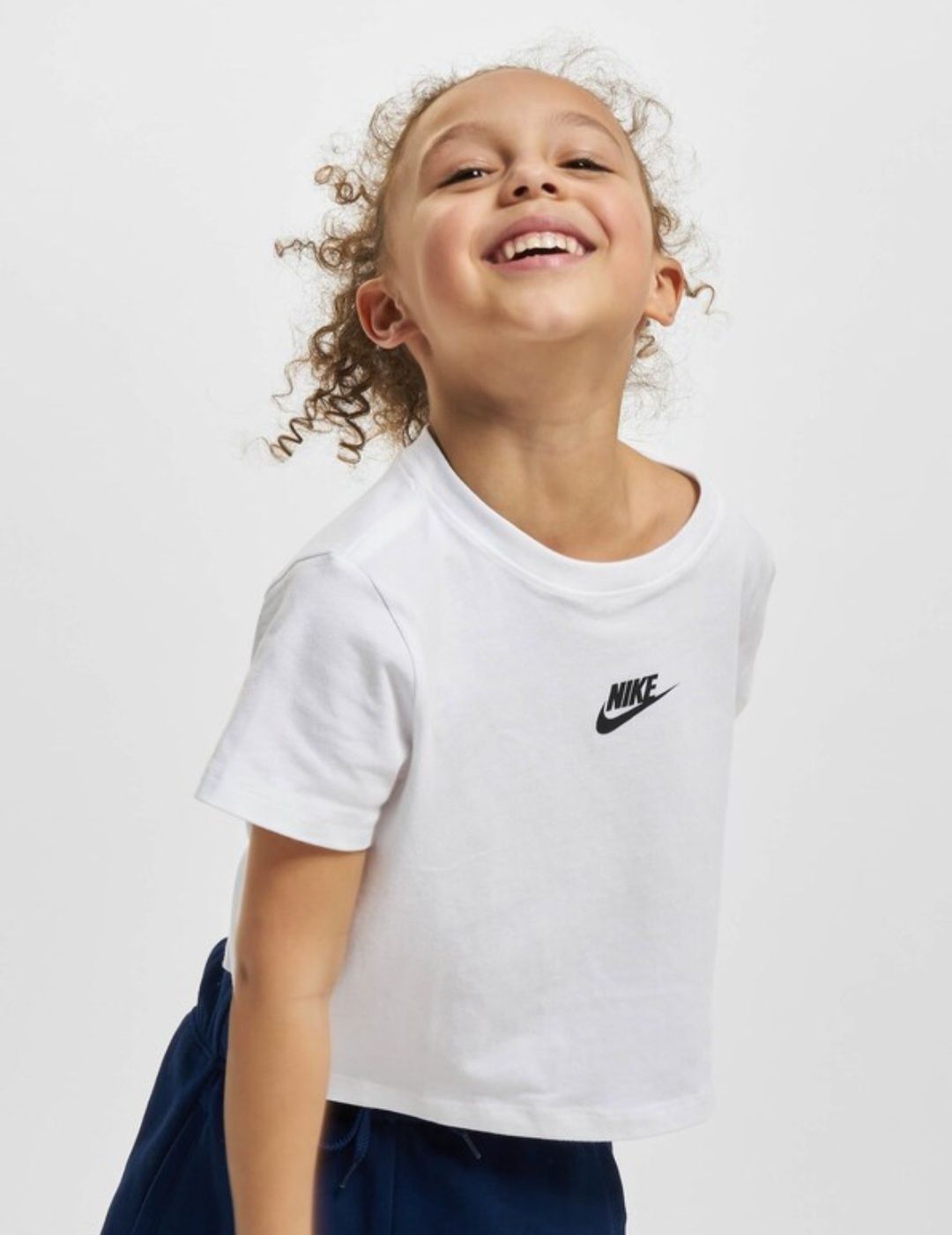 Дитячий кроп-топ NIKE 122-128 см топ на дівчинку 7-8 років білий