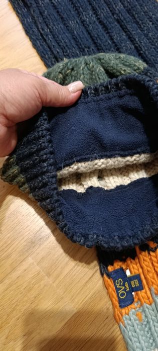 Шапка для хлопчика з шарфом