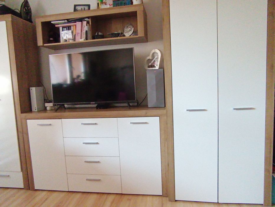 Sprzedam komplet mebli