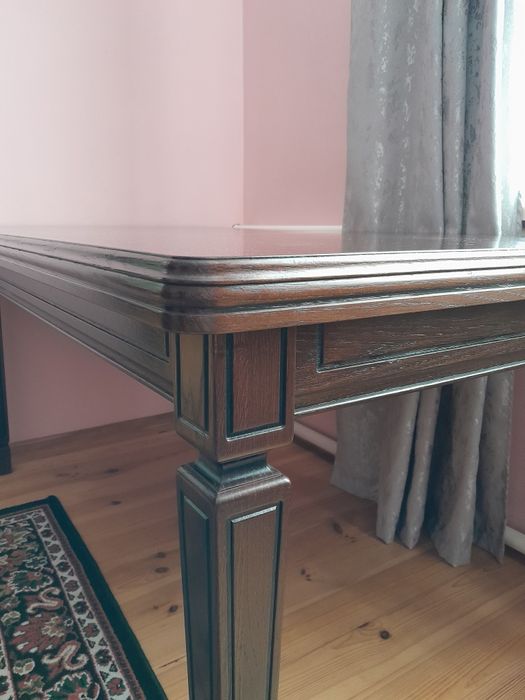 Стіл дубовий розкладний