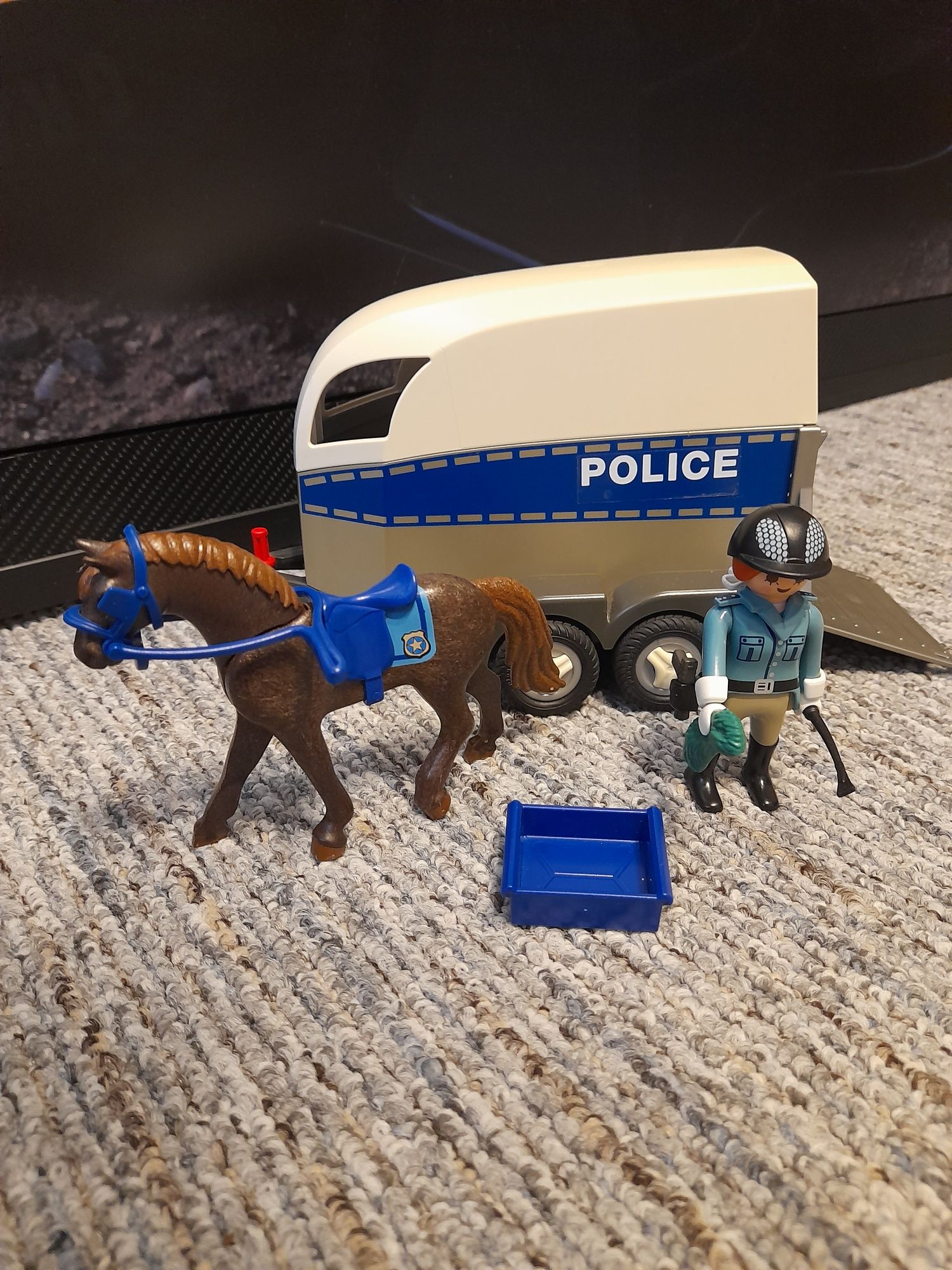 Playmobil Policyjna Przyczepa Na Konia