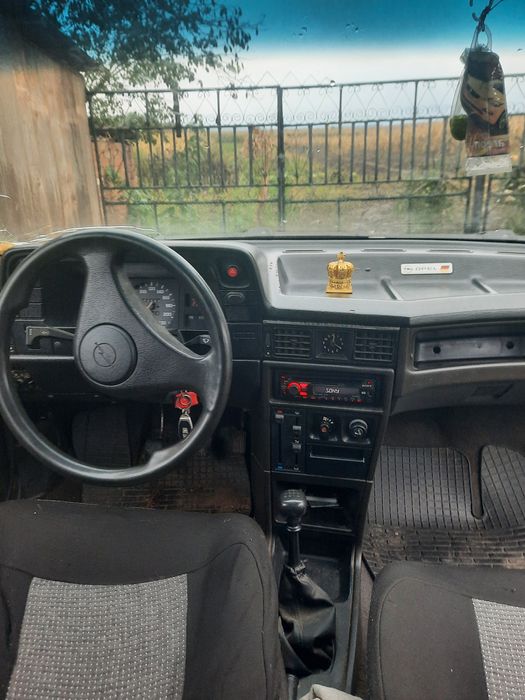 Продам опель кадет 1.7 дизель