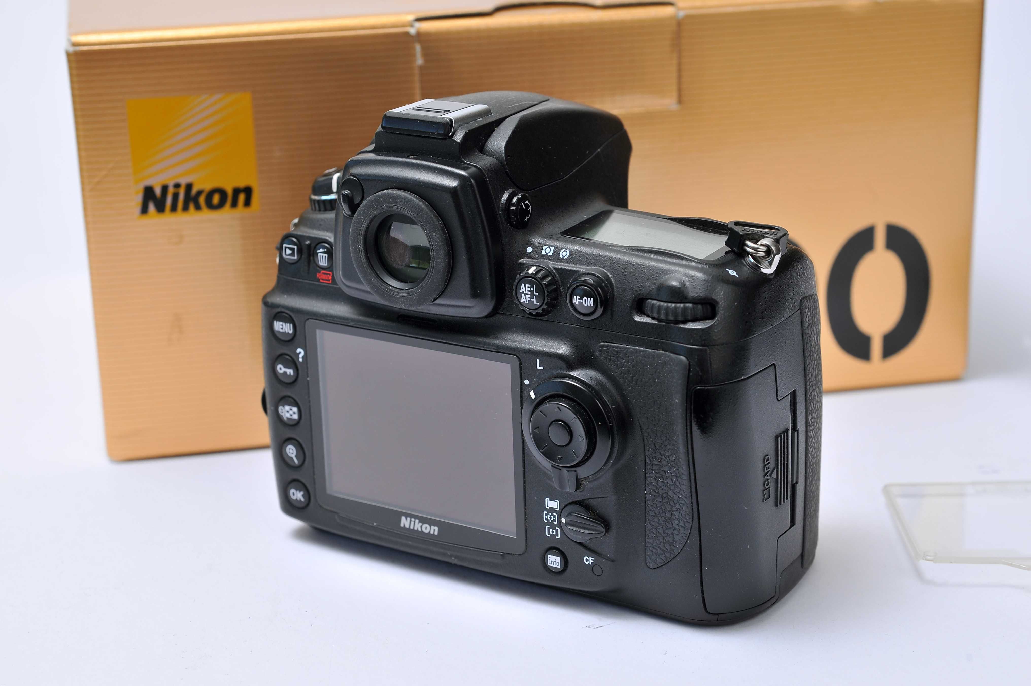 Nikon D700 20mil  disparos.