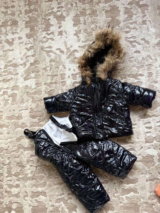 Стильна лакова куртка та комбінезон на дівчинку 1-1,5роки , розмір 86